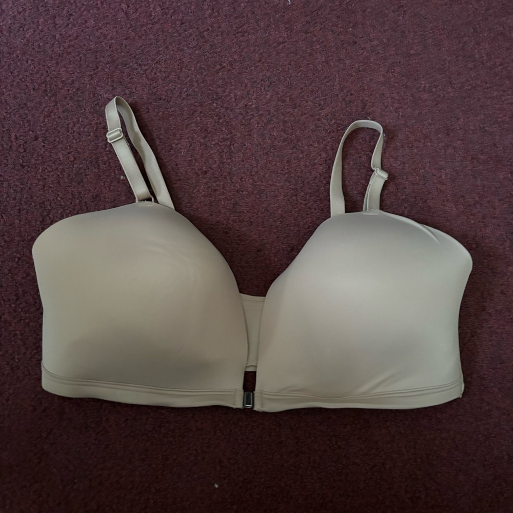 PINK Victoria’s Secret Adaptive Wear Everywhere Wireless Front-Close Bra 38DD